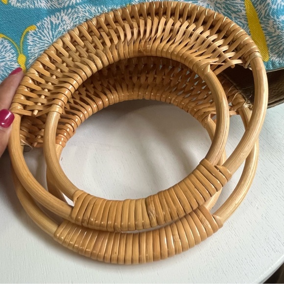 Lilly Pulitzer Beach Bag Blue and Yellow Paisley Tote with Bamboo Handles - Picture 5 of 10